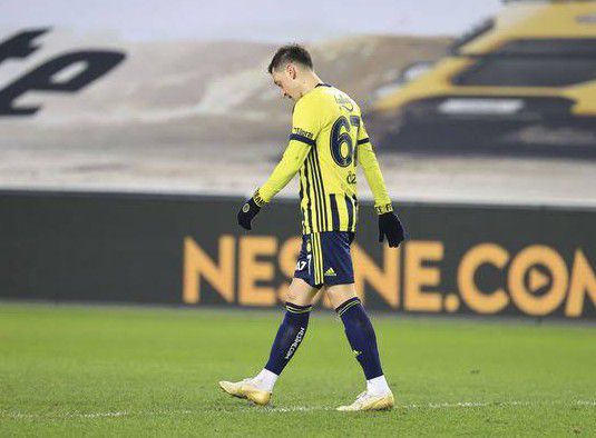 Mesut Ozil Expelled By  Fenerbahce After Clash With Manager