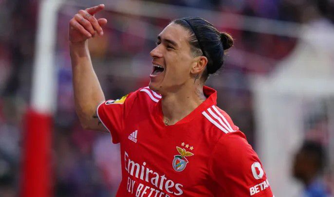 Liverpool Agree Fee For Benfica Striker Darwin Nunez