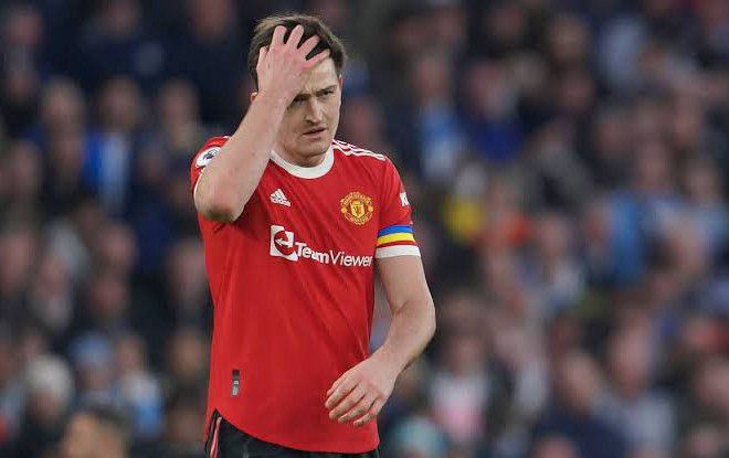 Donny van de Beek Hails  Harry Maguire After Manchester United Captain Booed In Friendly