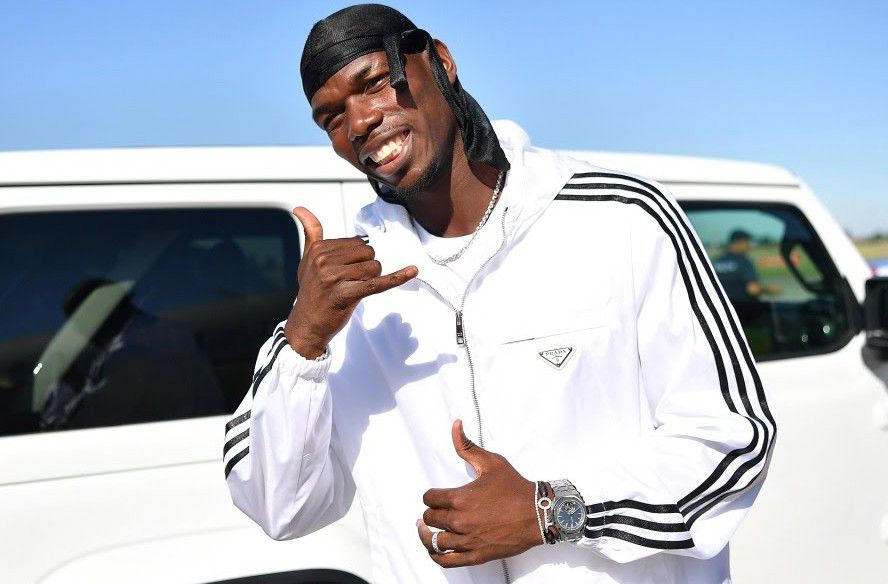 Paul Pogba Given Hero's Welcome At Juventus Medical