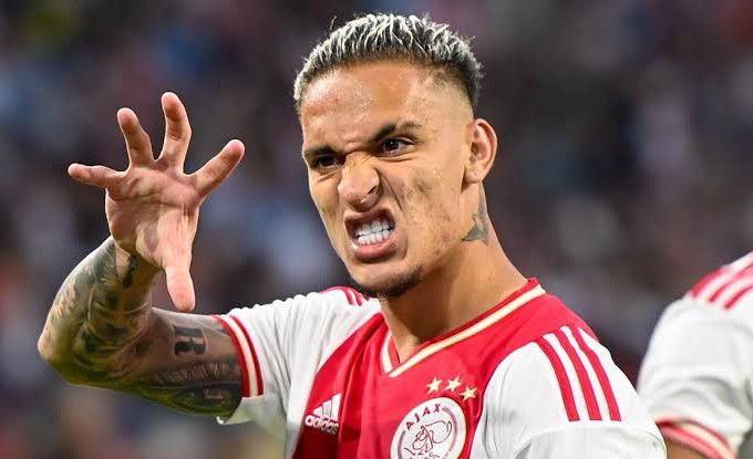 Manchester  United Verbally Agree €100m Deal For Ajax Winger Antony