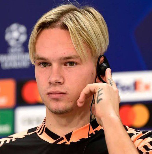 Arsenal Move Closed On Shakhtar Donetsk Mykhaylo Mudryk On £40m Deal