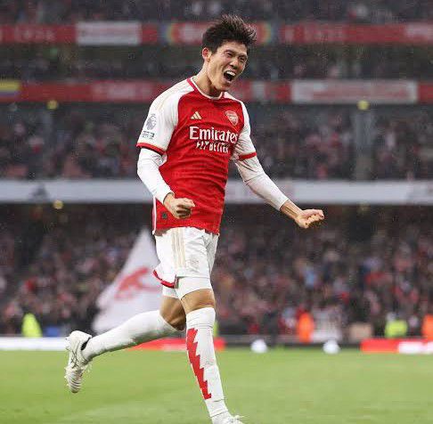 Tomiyasu agrees to sign arsenal new contract 