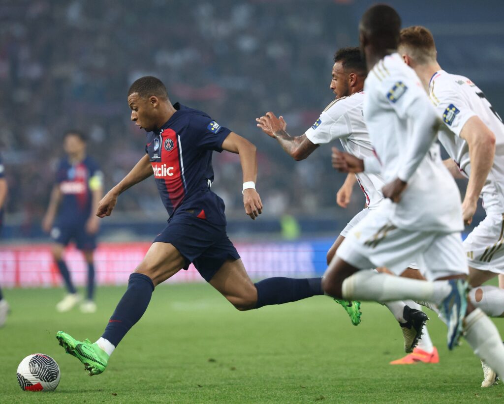 Lyon Vs Paris Saint Germain 1 2 Highlights Sportdaylight 4584